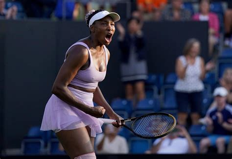 43-year-old Venus Williams gets wild card to play singles at Wimbledon